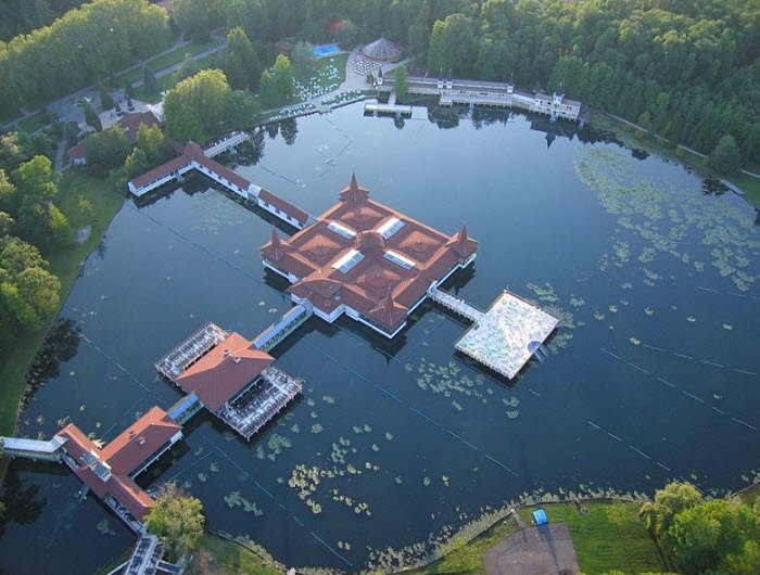 Hévíz Thermal Lake, Hévíz, near Lake Balaton, Hungary